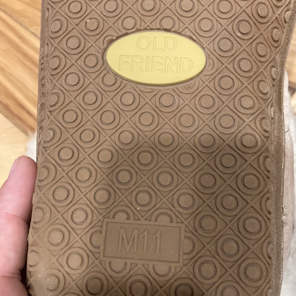 Old Friend sheepskin slipper. Keen anatomical footbed supports. Men’s 11 - Picture 4 of 5